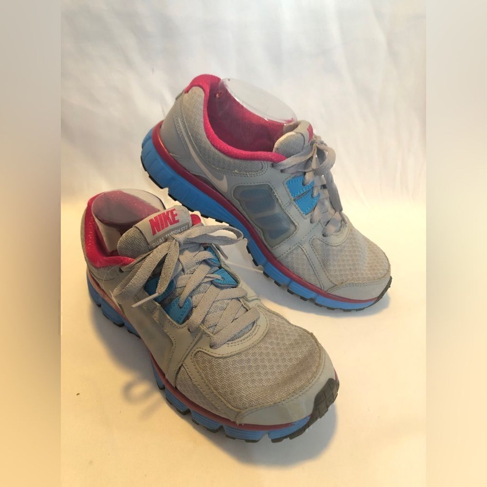 Nike Dual Fusion Lite Running Shoes - Women’s size 8.5